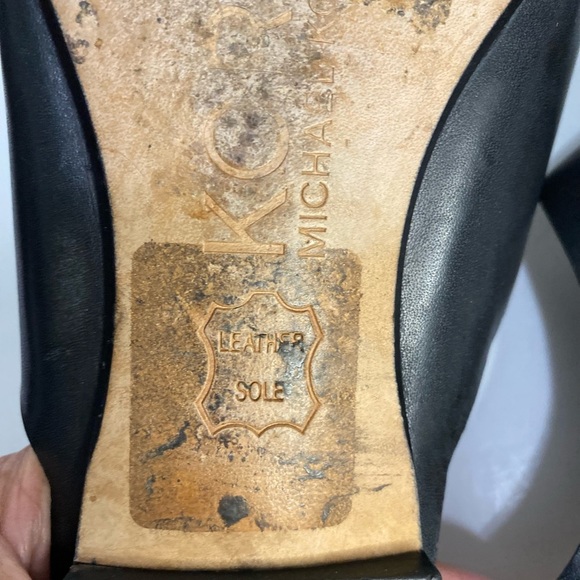 Michael Kors Black Leather Flat Open Toe Sandals Size 10M - Picture 10 of 11